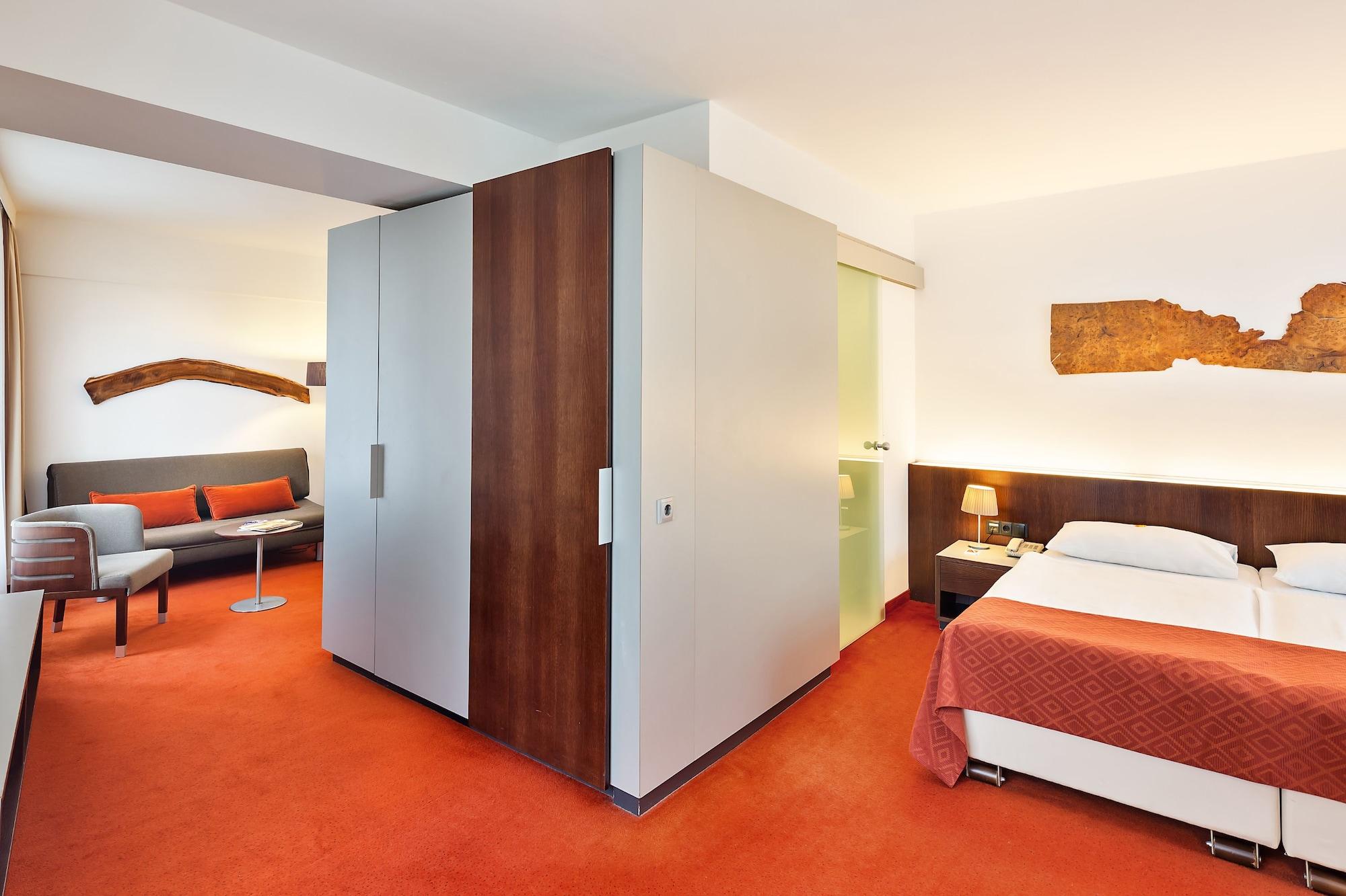 Austria Trend Hotel Europa Wien Екстериор снимка