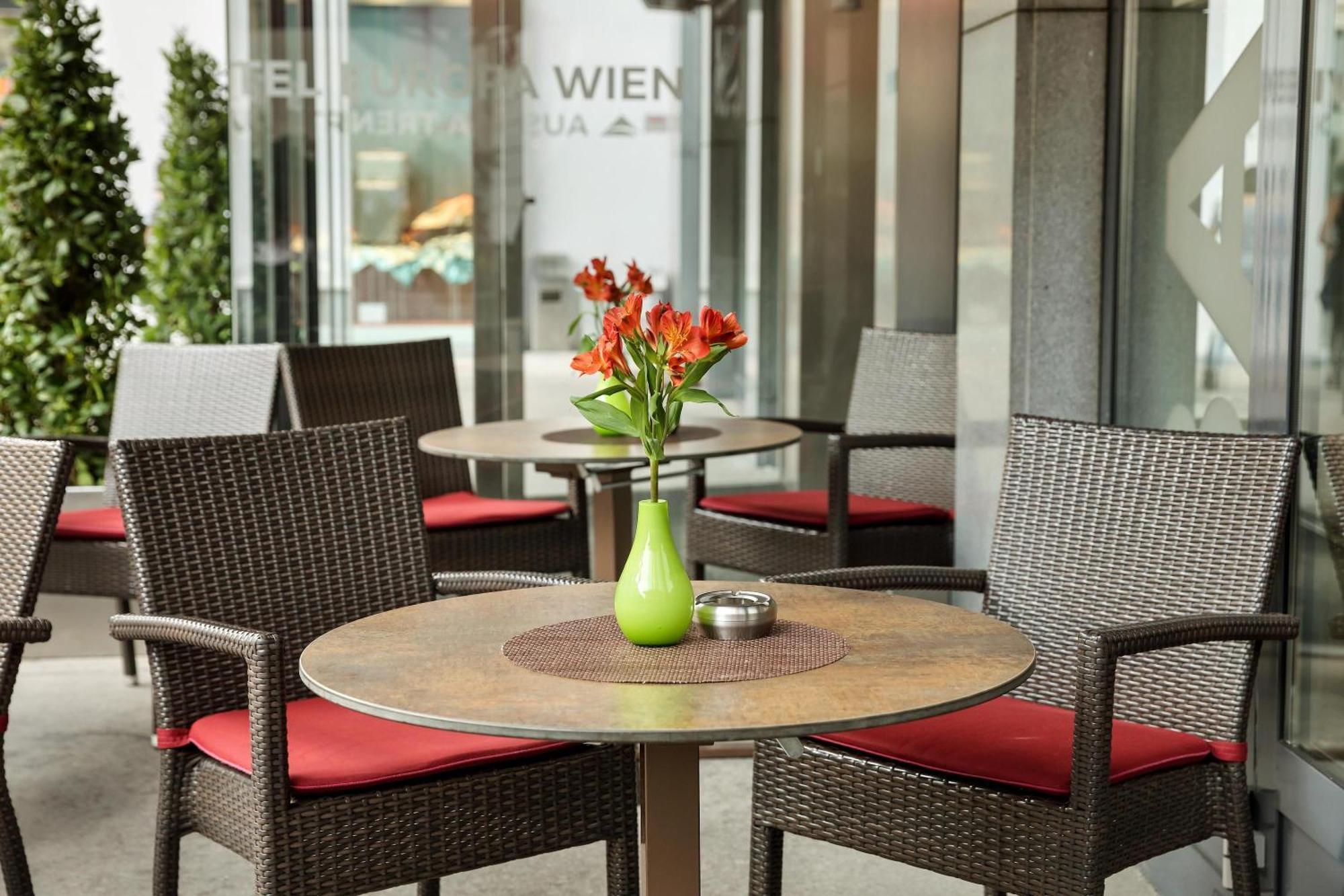 Austria Trend Hotel Europa Wien Екстериор снимка