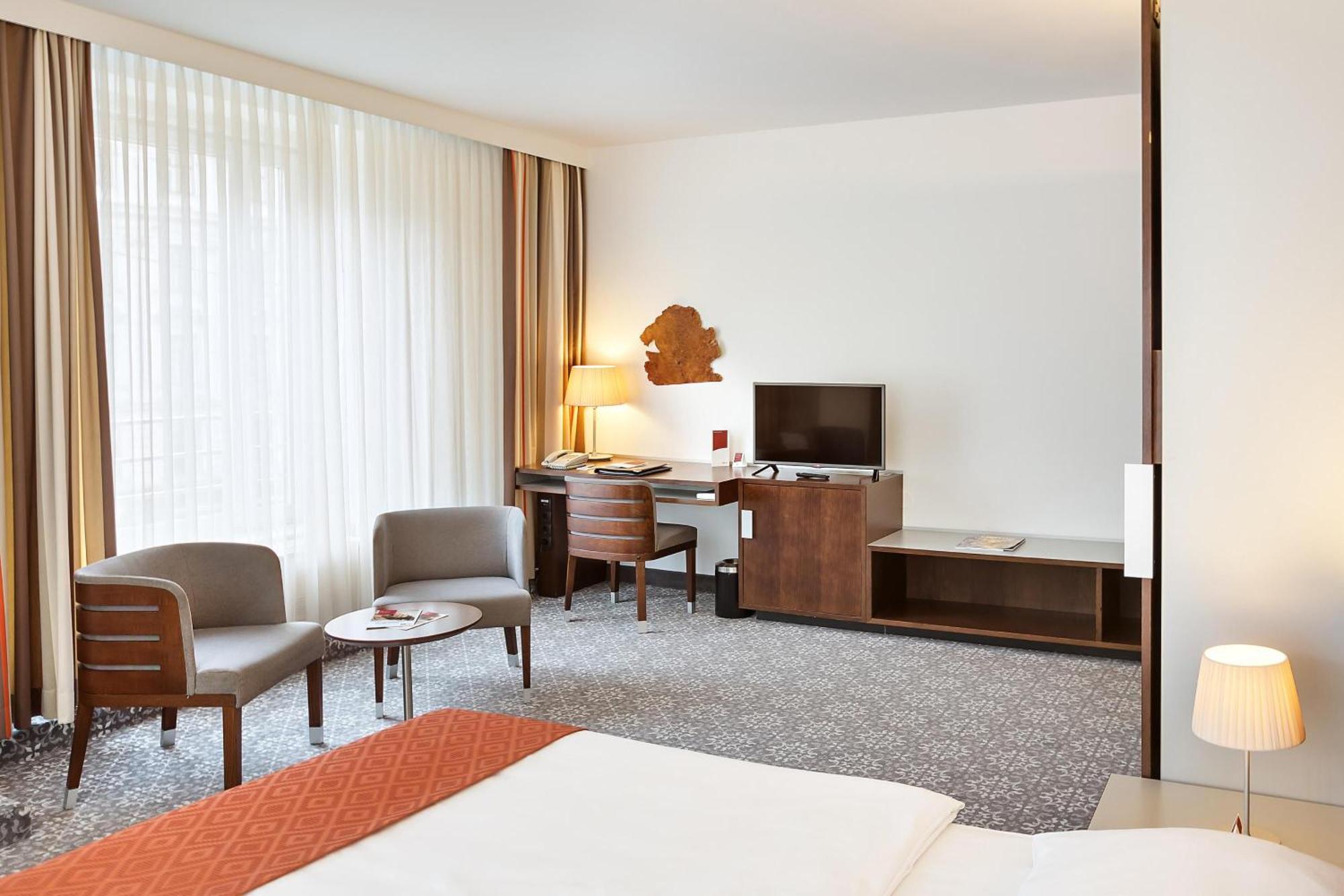 Austria Trend Hotel Europa Wien Екстериор снимка