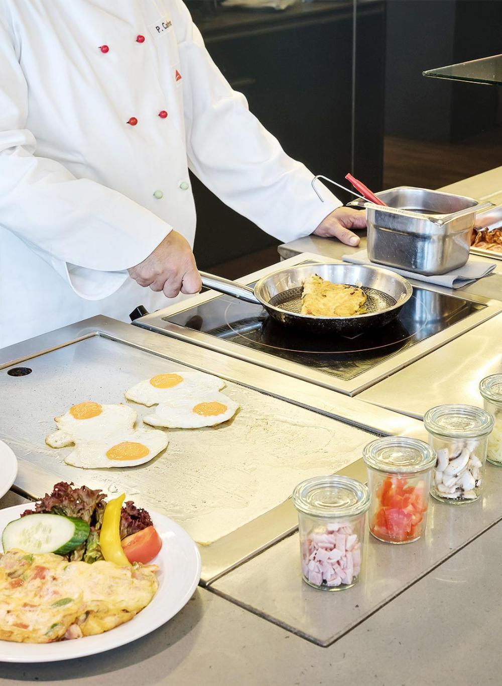 Austria Trend Hotel Europa Wien Екстериор снимка